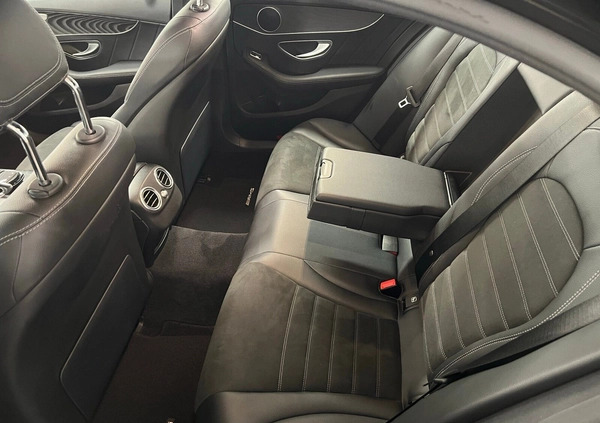 Mercedes-Benz Klasa C cena 109900 przebieg: 132530, rok produkcji 2019 z Poznań małe 211